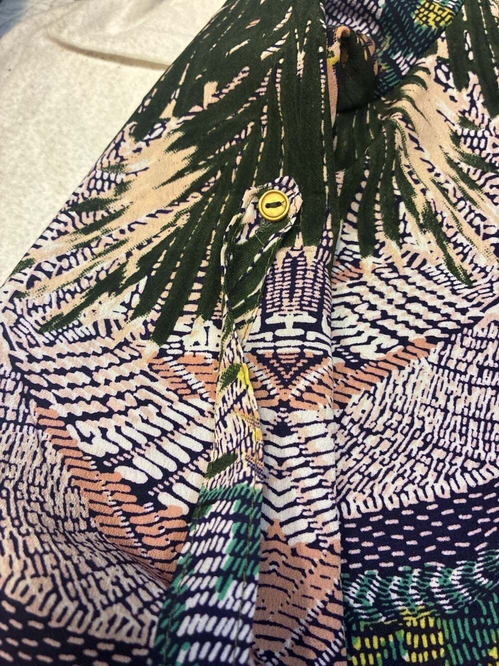 W118 by Walter Baker Tropical Palm Print V-Neck Dress Size 4 - Picture 15 of 16